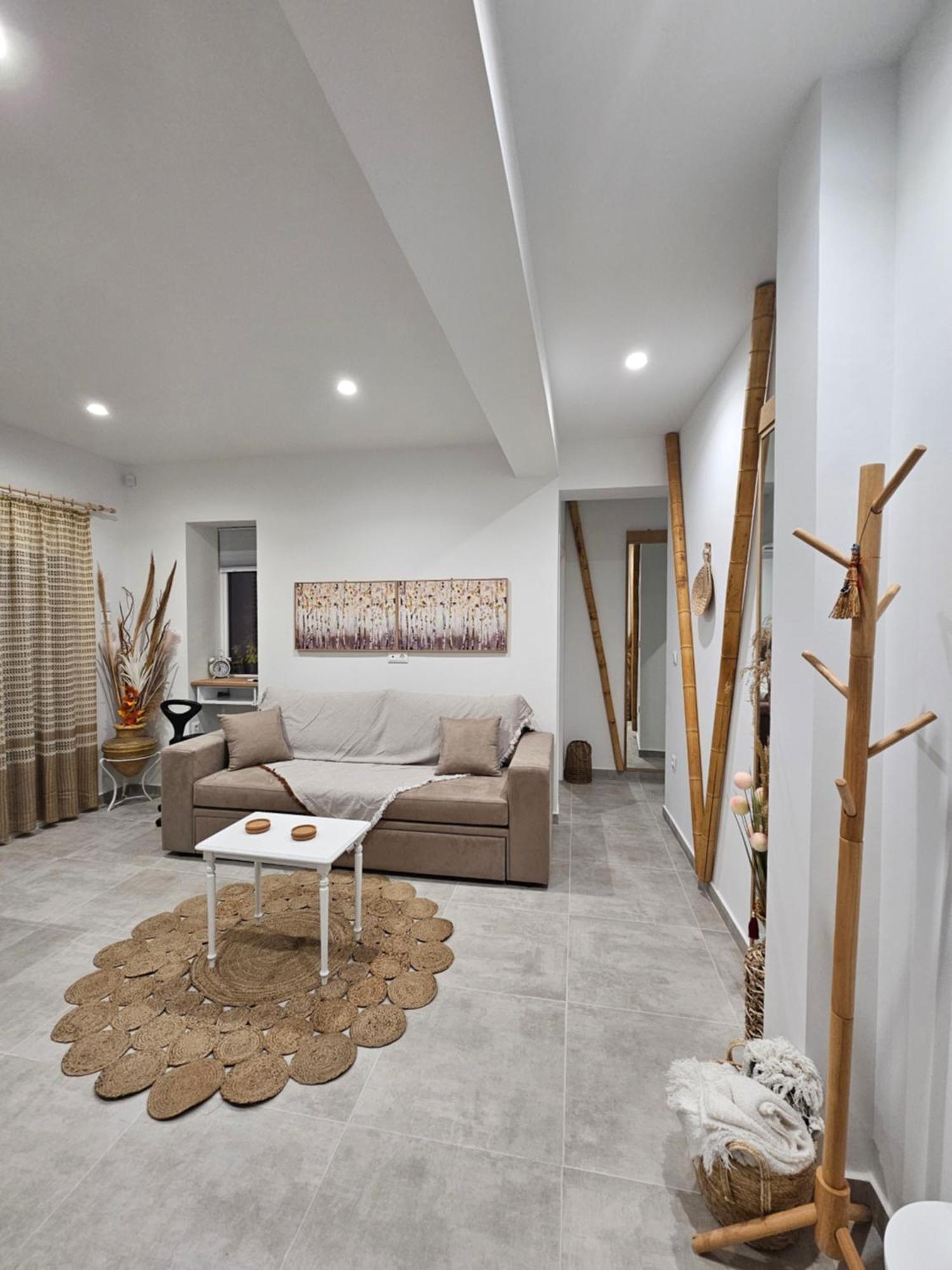 Bamboo Marousi Center Apartment